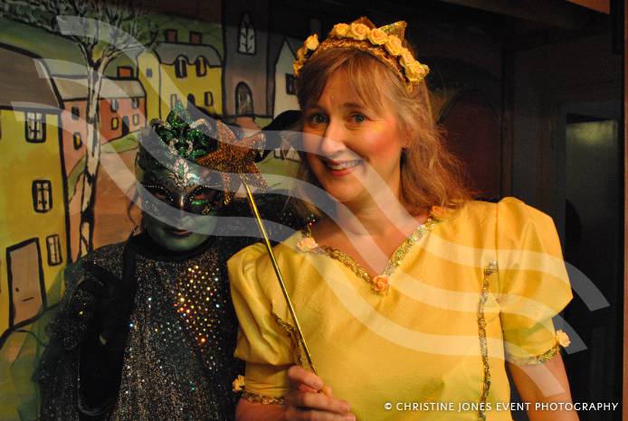 PANTO: Mother Goose with Montacute Pantomimers Photo 4