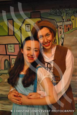 PANTO: Mother Goose with Montacute Pantomimers Photo 6