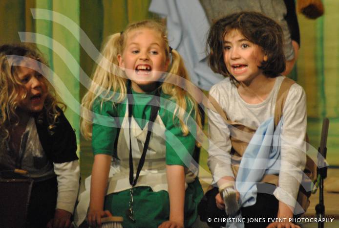 LEISURE: Annie the musical is a hit in Somerton Photo 7